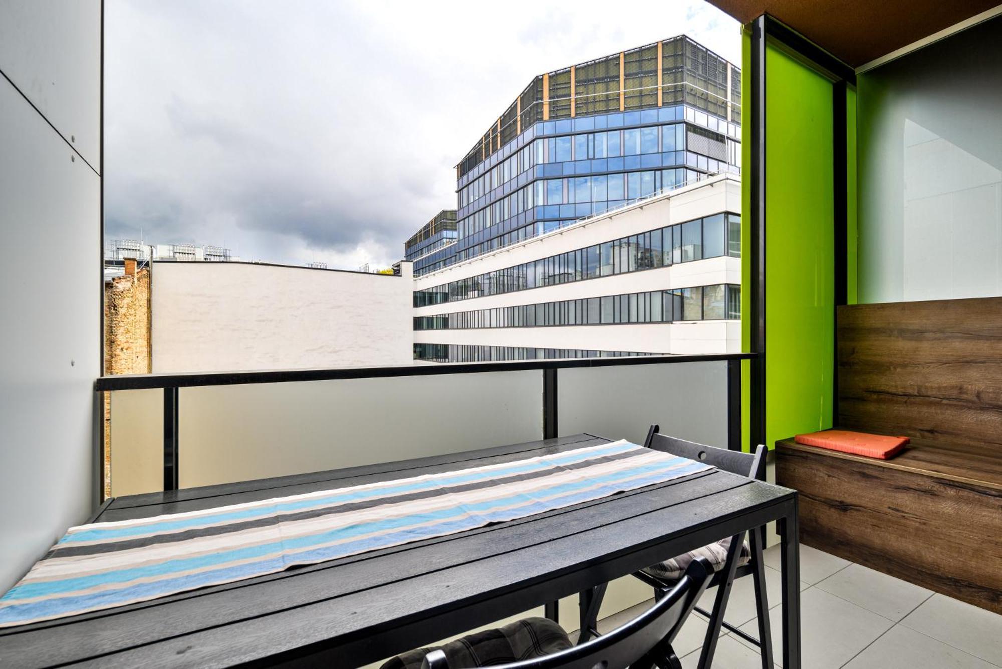 Atrium Residence Deluxe Suite-Free Parking Garage Same Building Budapest Exterior photo